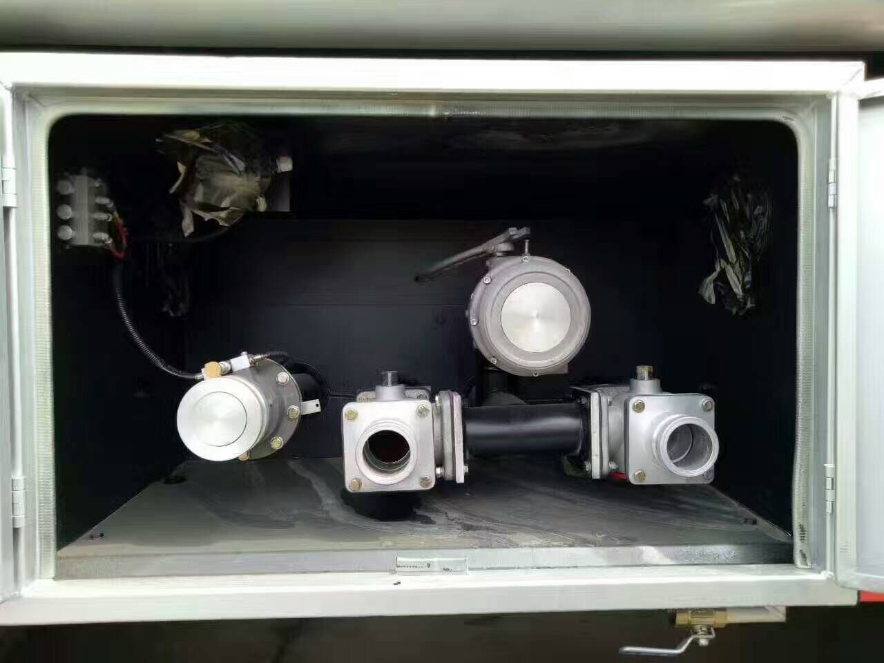 油罐車圖片 油罐車圖片