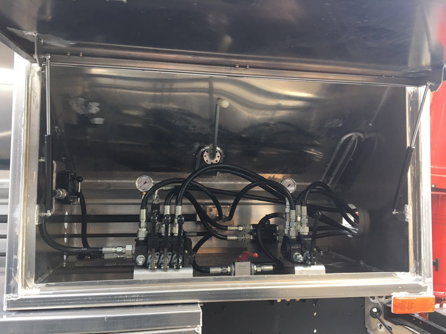 �X�Ͻ�ɢ�b���܇�DƬ