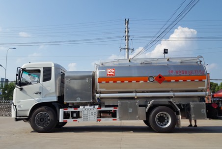 �|�L���\�w�C����܇�DƬ