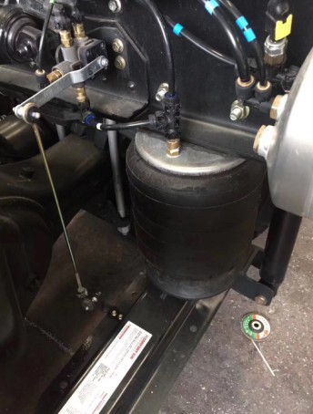 �|�L(f��ng)����ǰ�ĺ���͹�܇���Һ��DƬ