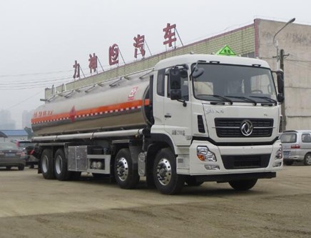 國六東風天龍前四后八鋁合金油罐車圖片 國六東風天龍前四后八鋁合金油罐車圖片