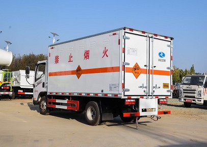 �������J6Σ�U(xi��n)Ʒ��ʽ܇