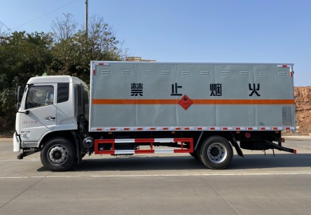 �����|�L���\��ȼҺ�w��ʽ�\ݔ܇