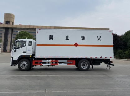 ����6.8�׸���W���W�R��3���ȼҺ�w��ʽ�\(y��n)ݔ܇