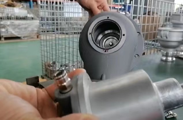 �͹�܇(ch��)�����y���Q��ײ������