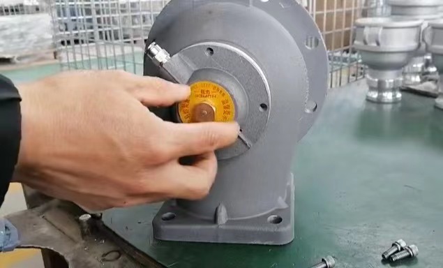 �͹�܇(ch��)�����y���Q��ײ������