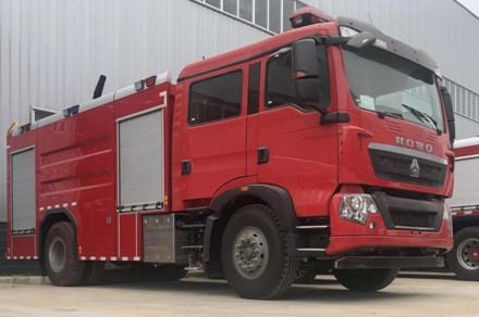 ����8����������ˮ������܇�DƬ