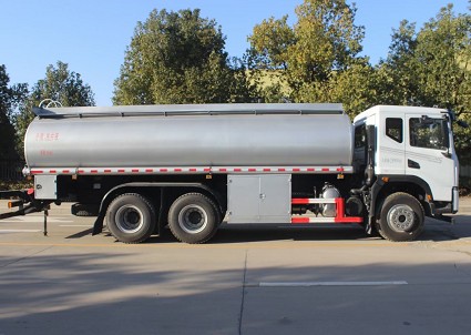 ��(gu��)���|�L(f��ng)�A����p��Һ܇�෽λ�DƬ