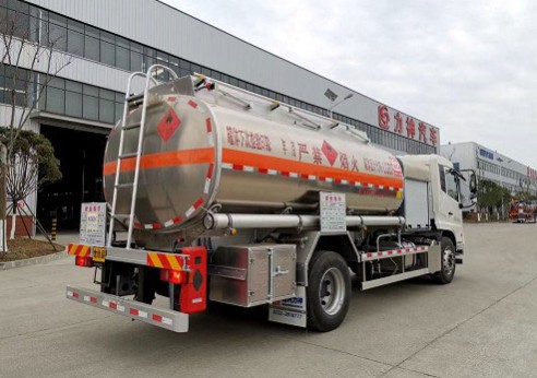 �����(gu��)���|�L(f��ng)���\�w�C(j��)����܇�෽λ�DƬ