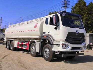 �������ǰ�ĺ�˹�Һ܇