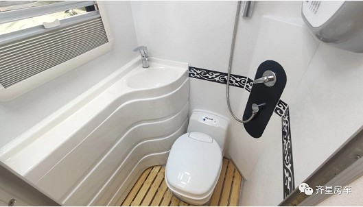 �R�����S���~�^��픷�܇