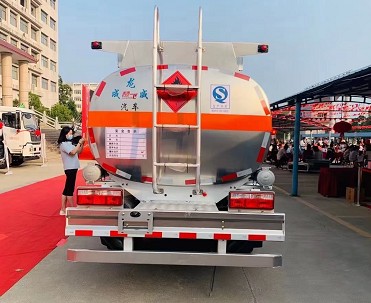 �����|�L�������w�C����܇