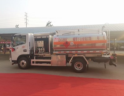 �����|�L�������w�C����܇