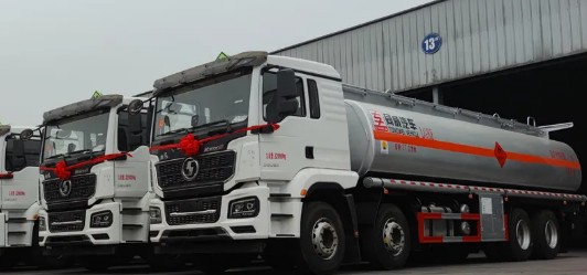 �����������M3000Sǰ�ĺ���͹�܇�����l܇�DƬ