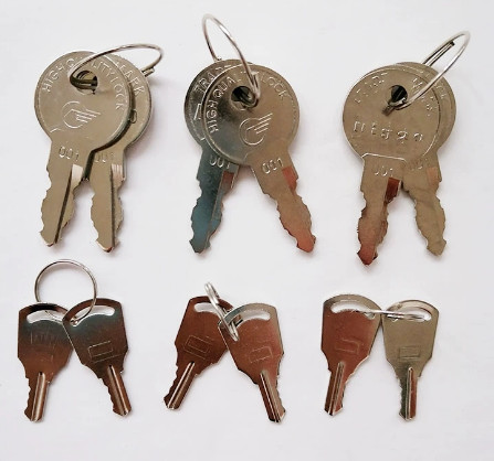 �L�����͙C耳�