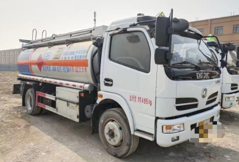 ����8������܇�������S������