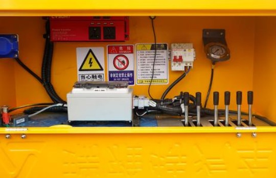 ���\�{��23�׸߿����I܇������