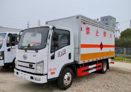 ��Ż�VR�{(l��n)��2��w��ʽ�\(y��n)ݔ܇