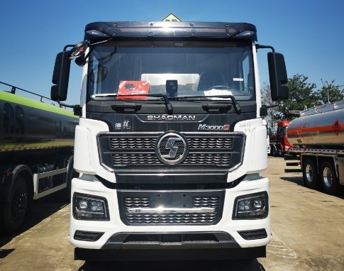 �����������ǰ�ĺ���X�Ͻ��\��܇