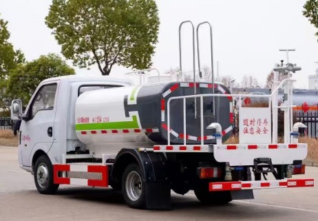 東風華神新能源3方灑水車,楚勝牌CSC5040GPSEHBEV型純電動綠化噴灑車 東風華神新能源3方灑水車,楚勝牌CSC5040GPSEHBEV型純電動綠化噴灑車