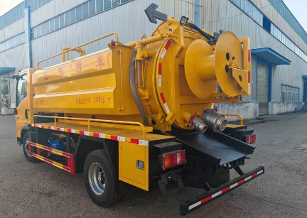 ���������{����ϴ����܇_4+2�{����ϴ����܇