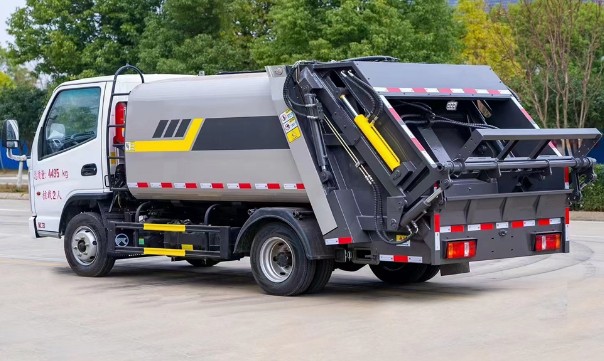 �����{�Ɖ��s����܇_4���P�R���s����܇